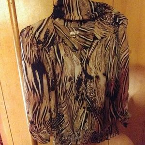 Brown n cream blouse, w scarve to boot.